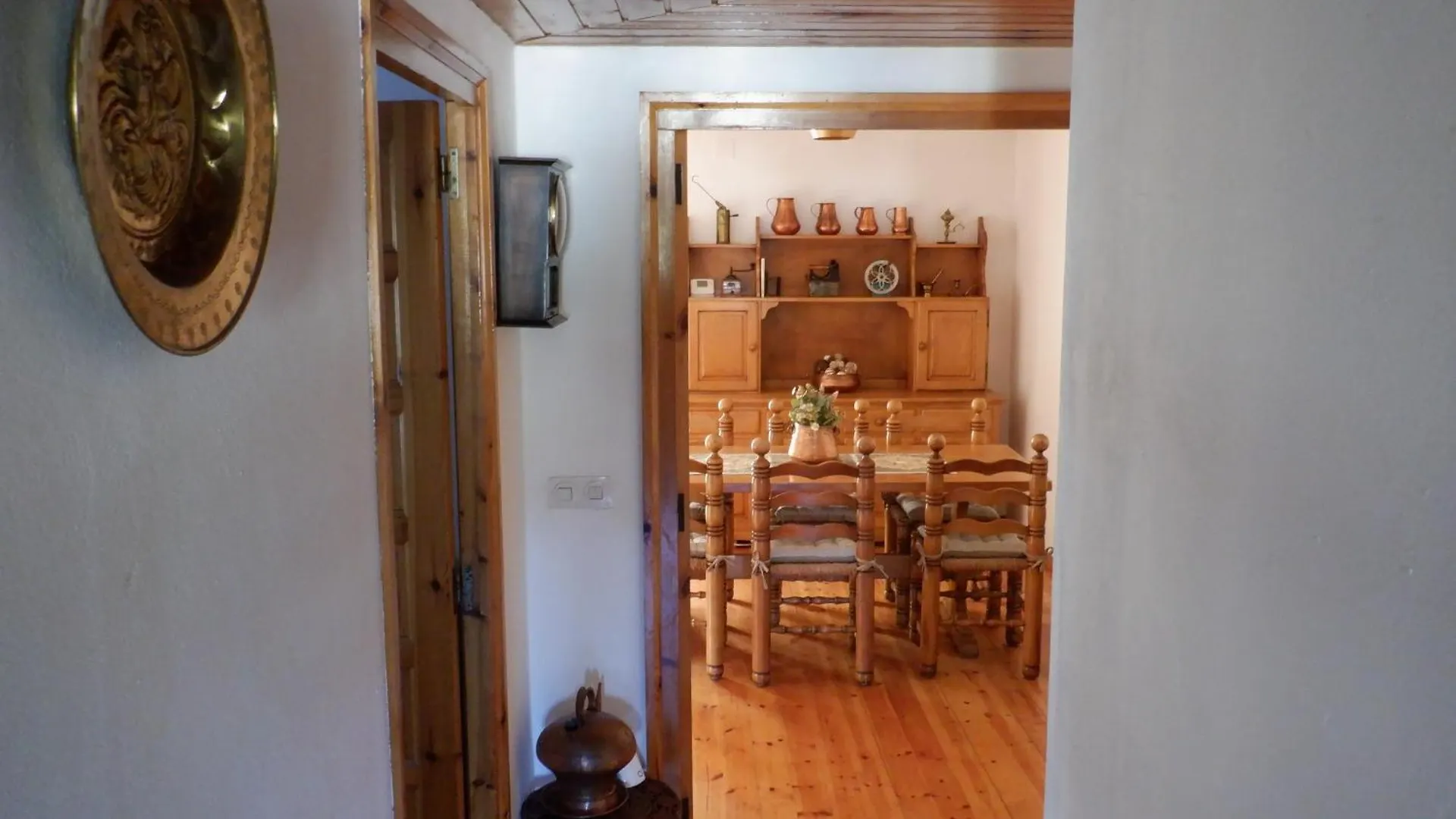 Cal Abel Apartment Gombren